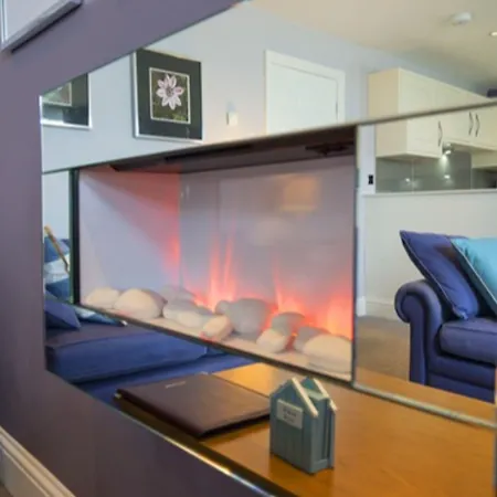 Blue Horizon At The Helaina スカーバラ