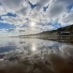 Blue Horizon At The Helaina Scarborough