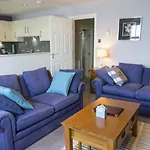 Apartment Blue Horizon At The Helaina