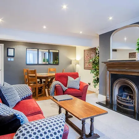 Blue Horizon At The Helaina Lägenhet Scarborough