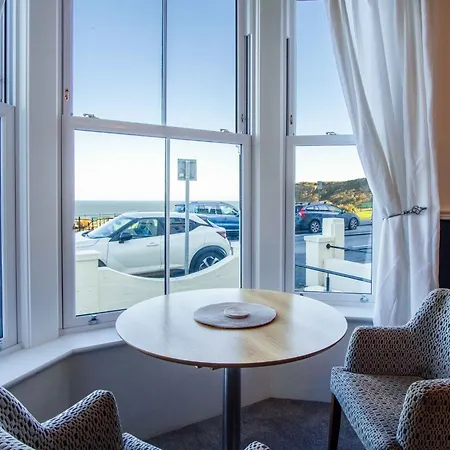 Blue Horizon At The Helaina Apartment