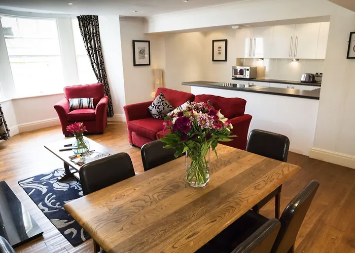 Blue Horizon At The Helaina * Scarborough