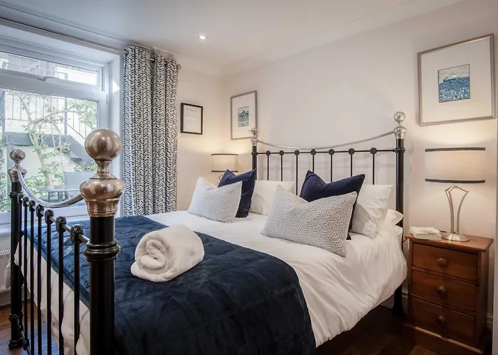 Blue Horizon At The Helaina *